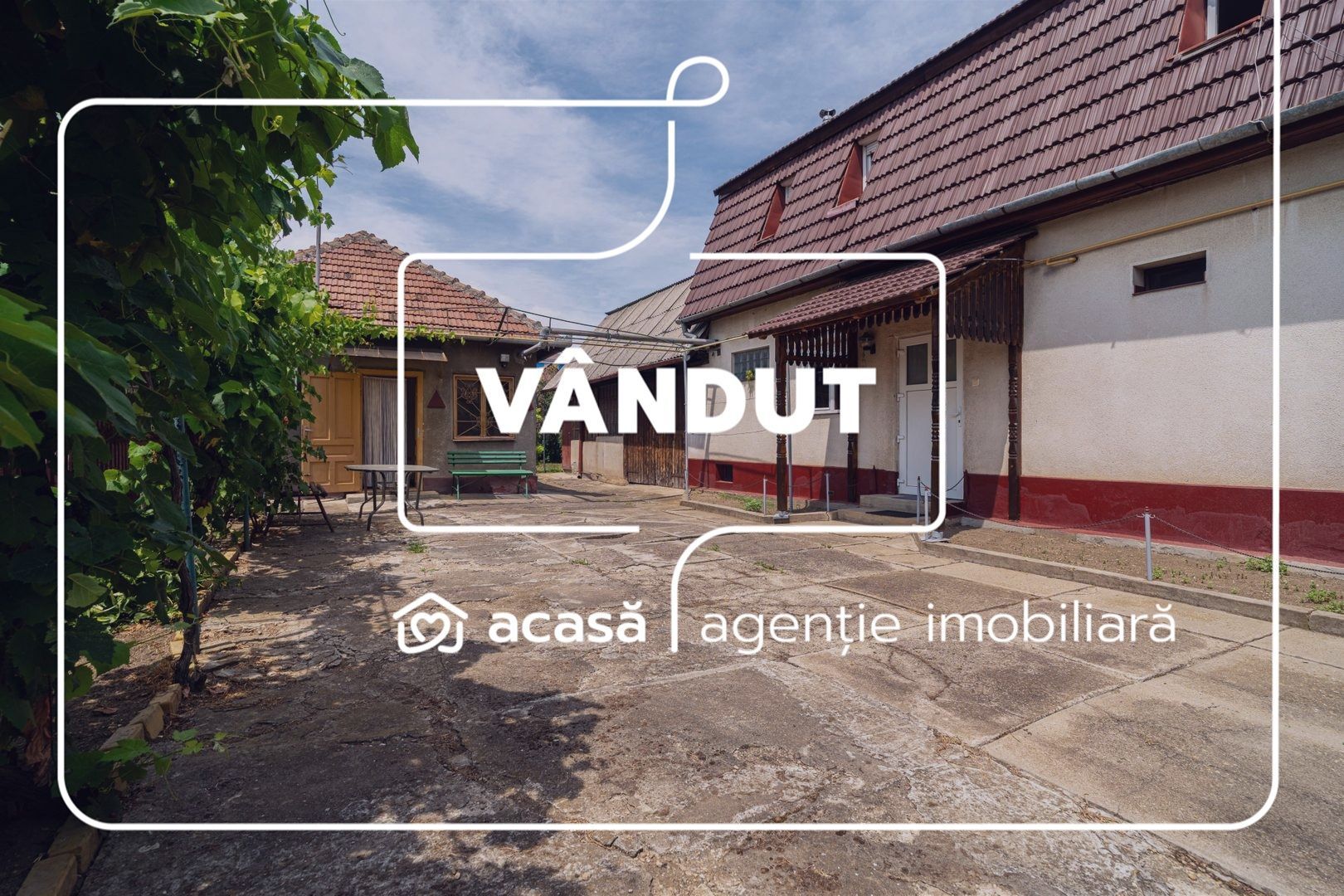 VANDUT! Casa 5 camere - teren 688 mp - Parneava - COMISION 0 - Poză 1