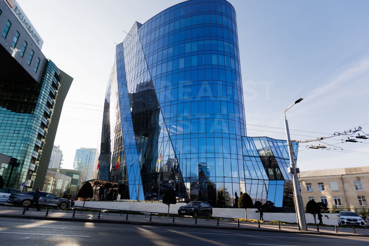 Chirie, spațiu comercial, 362 mp, bd. Ștefan cel Mare și Sfânt, Centru - Poză 2