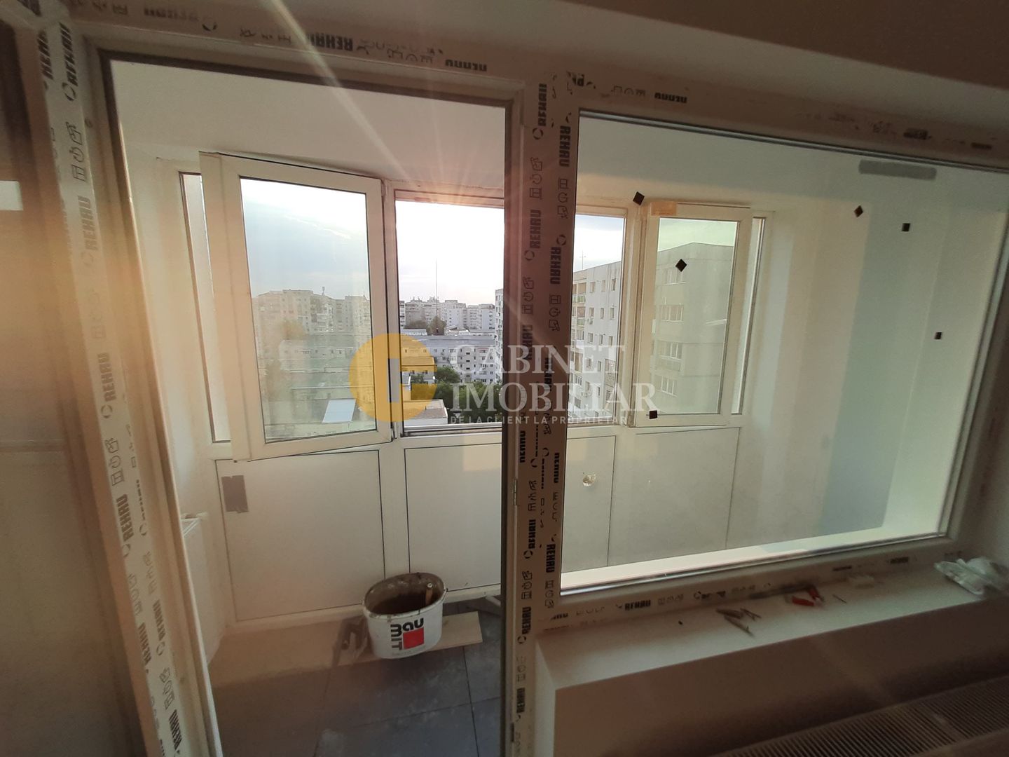 Zimbru - 2 Camere Decomandat - Etaj Intermediar - Bloc 1978 - Renovat - Poză 6