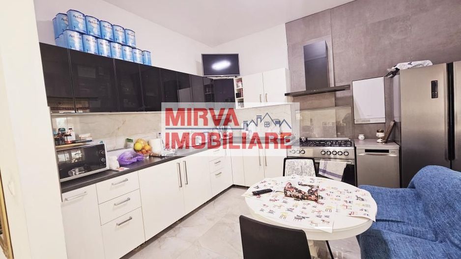 Vanzare hala +  casa  4 camere, in Albesti Paleologu - Poză 66