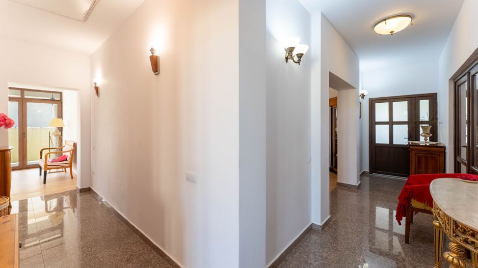 Oportunitate Rară | Proprietate Exclusivă în Izvor - Poză 6