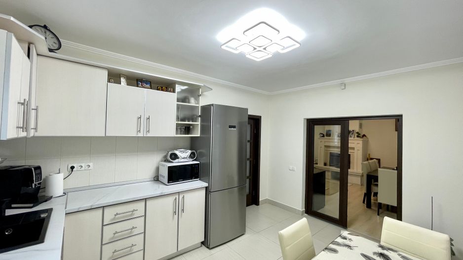 Casa de inchiriat pe str.Voronet - Poză 18