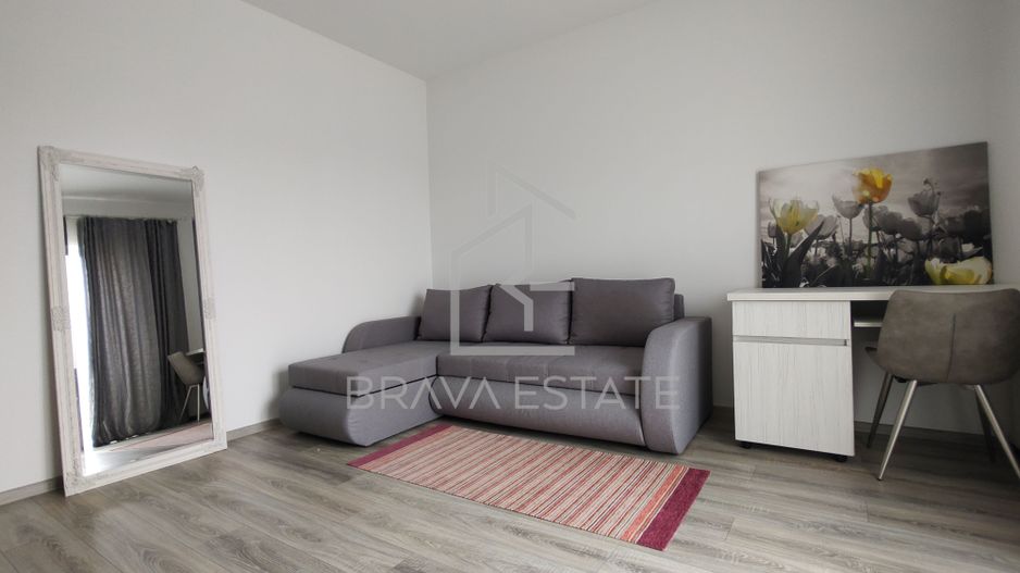 Apartament 3 camere, 80mp, mobilat, 2 balcoane, parcare, zona Terra - Poză 4