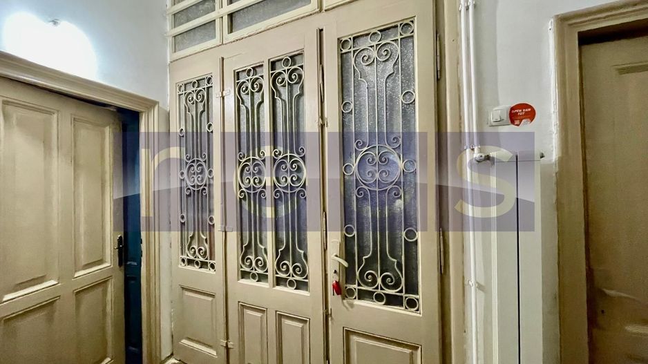 VANZARE APARTAMENT 2 CAMERE VILA INTERBELICA PARCARE PRIVATA UNIRII UNIVERSITATE - Poză 10