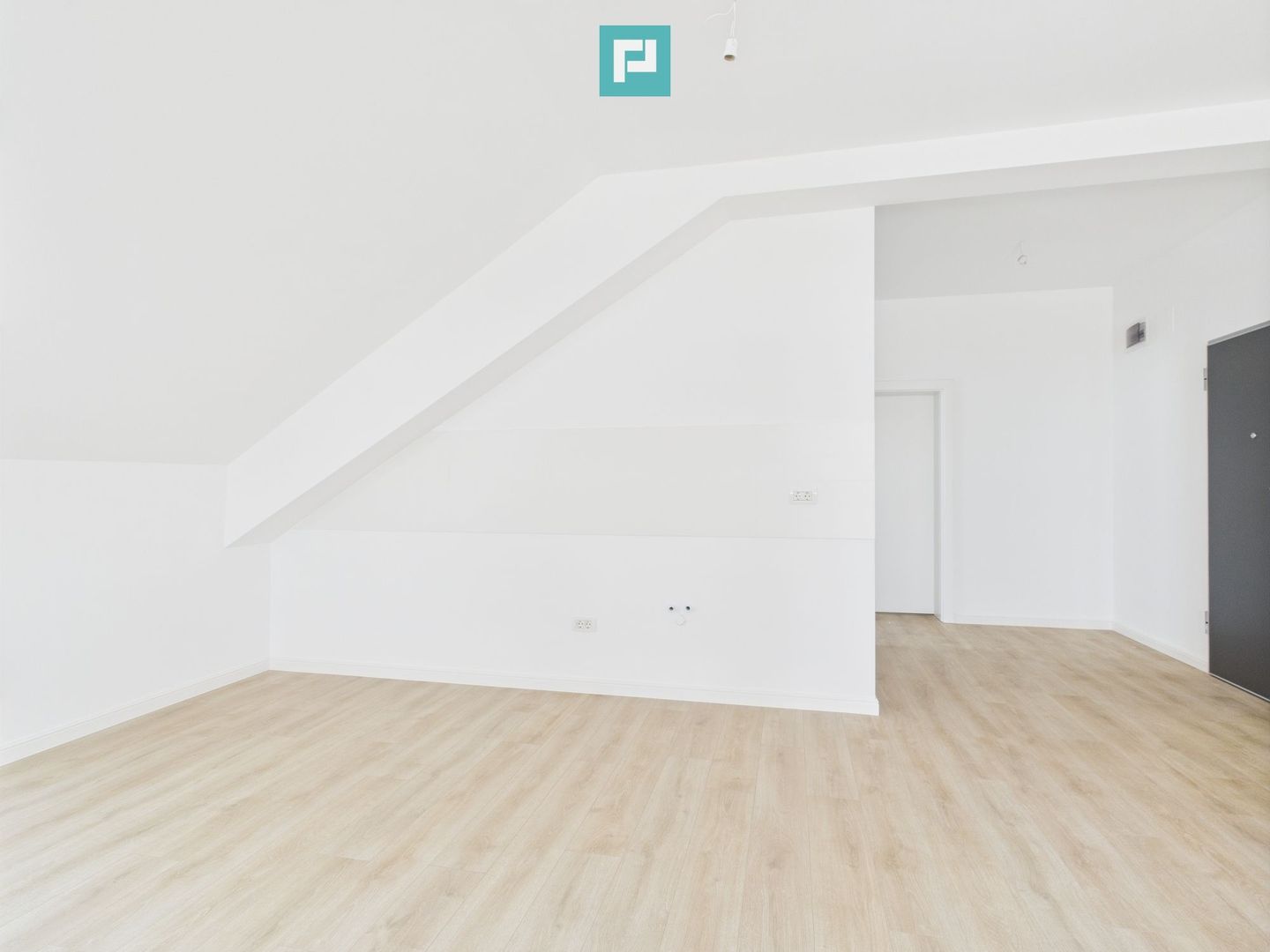 Apartament 3 camere , 2 băi , zona Freidorf - Poză 4