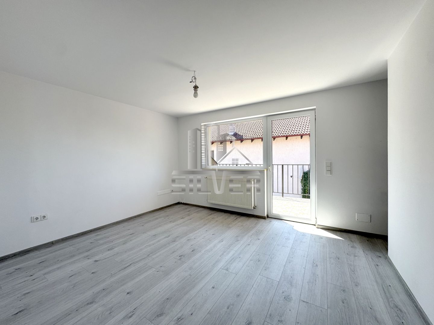 Casa intr-un imobil cu 4 unitati locative/80 mp/zona Somesului. - Poză 16