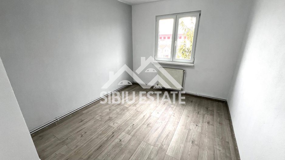 Apartament 2 camere cu balcon, pivnita Sibiu, scoala 9 - Poză 12