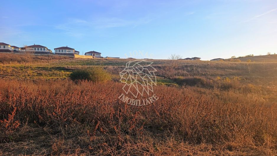 Terenuri INTRAVILANE CU UTILITATI Dezmir, Cluj 500mp zonă în plină dezvoltare - Poză 1