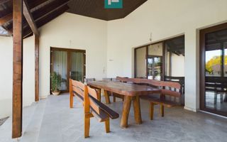 Vilă la sol cu 3 camere în Pârneava - Poză 18