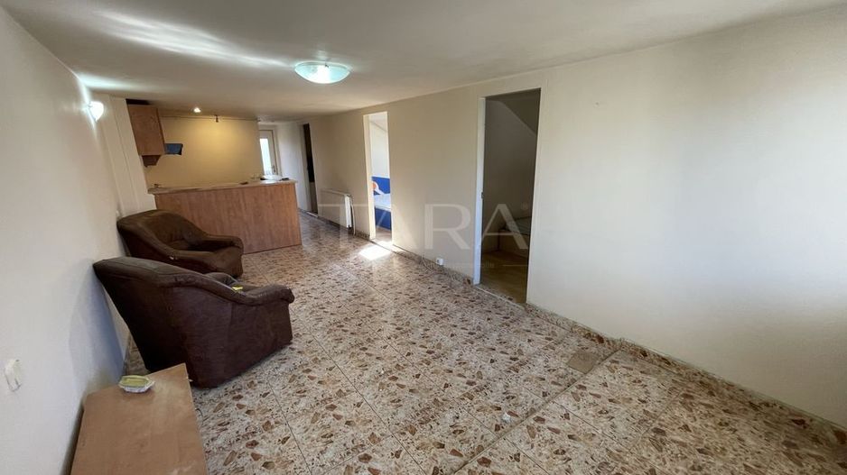 Casă de vânzare în zona Iris - Poză 3