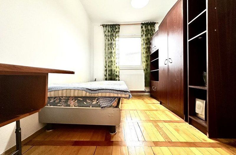 Apartament cu 3 camere de vânzare - Poză 9