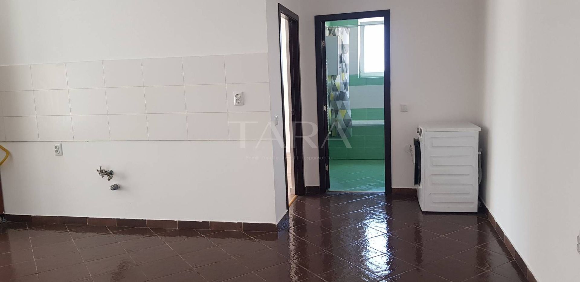 Apartament 3 camere. Etaj 1, Florești, zona Eroilor. - Poză 1