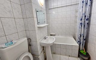 Apartament 2 camere, decomandat, et.3, Cetate, zona Liceului Sportiv - Poză 8