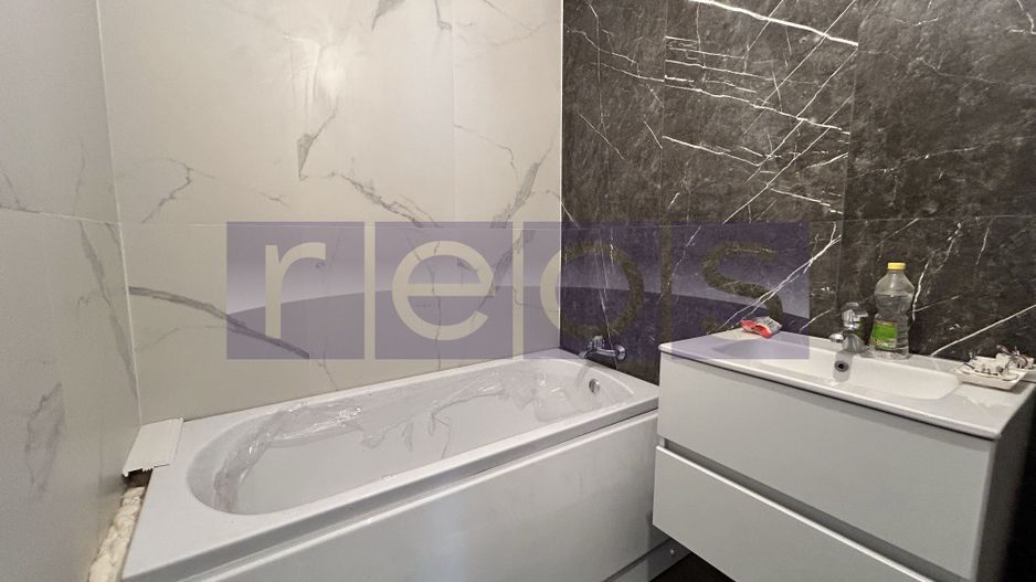 VANZARE APARTAMENT 3 CAMERE + CURTE 150 MP | ZONA ANDRONACHE | RENOVAT - Poză 10