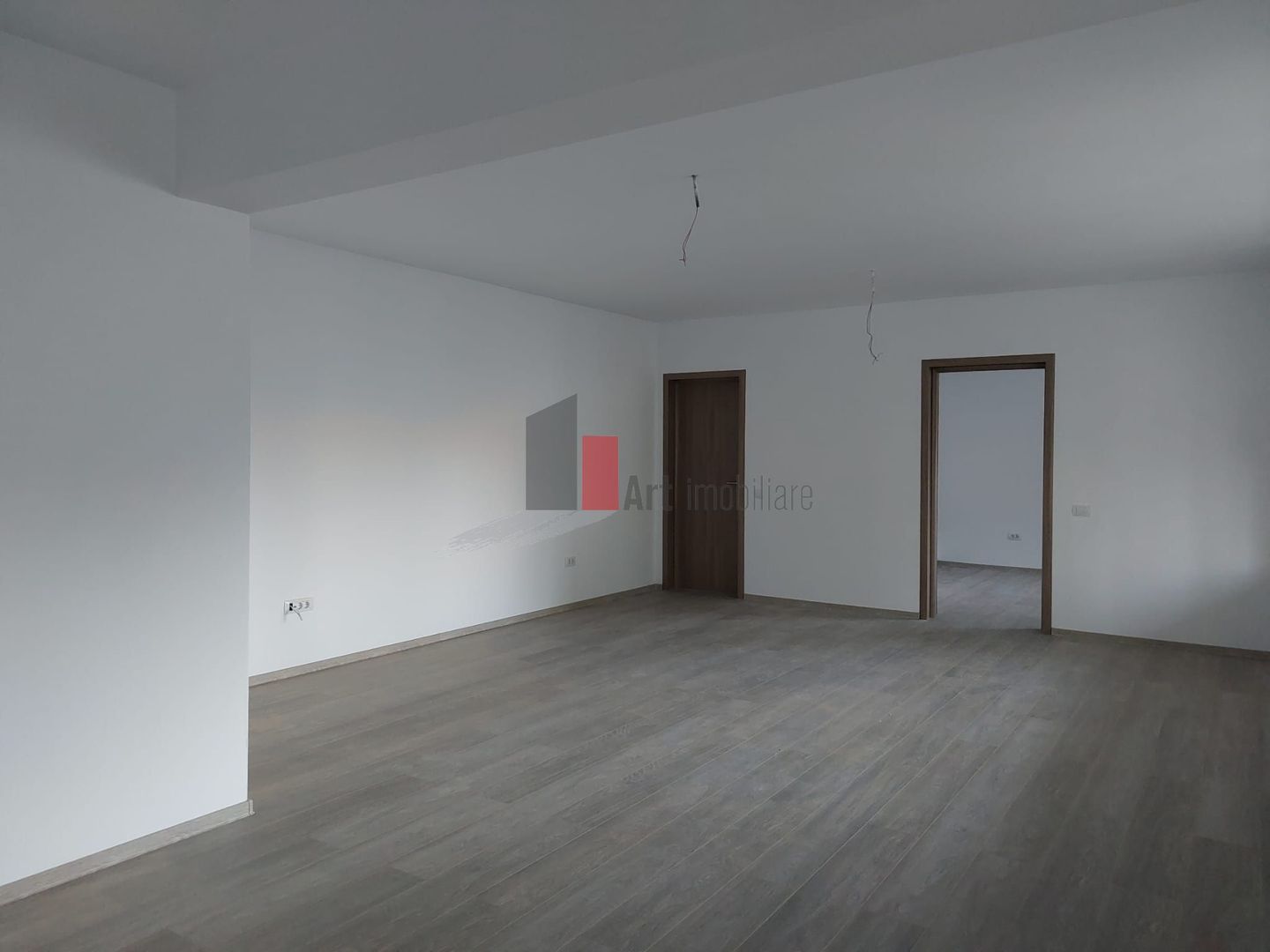 Spatiul "MAGRANA" , P-ta Alba Iulia, imobil 2024, TOTUL NOU, PARCARE INCLUSA - Poză 6