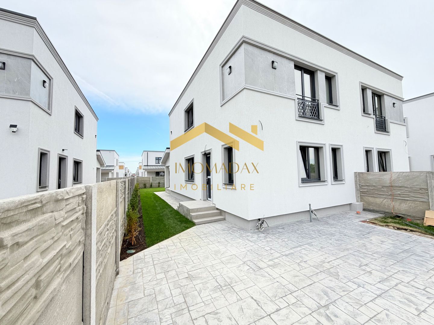 Bucovăț-Duplex 4 Camere-La Cheie - Poză 14
