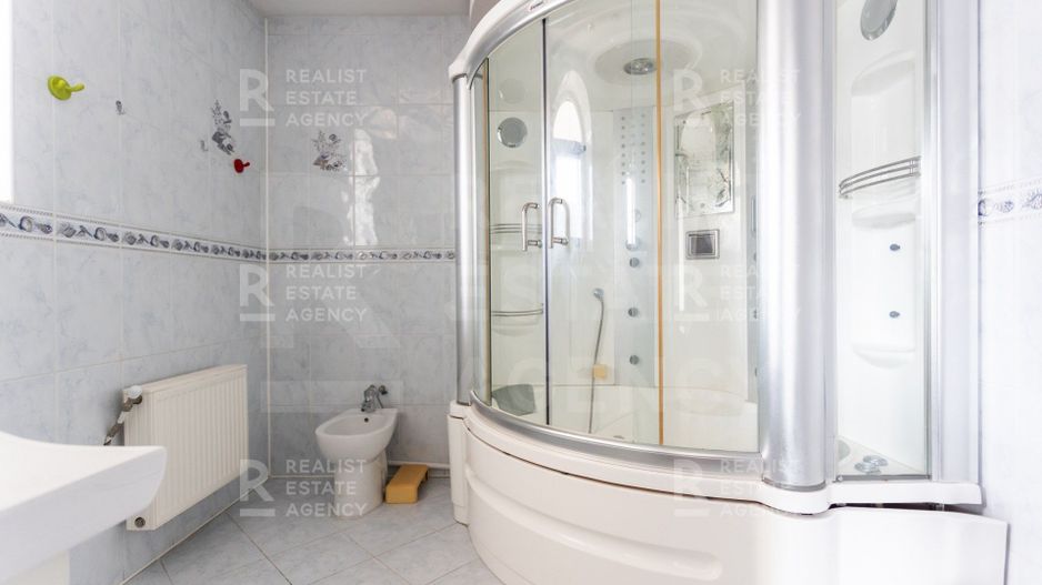 Chirie, oficiu, 4 nivele, 11 odăi, str. Mazililor, Botanica - Poză 32