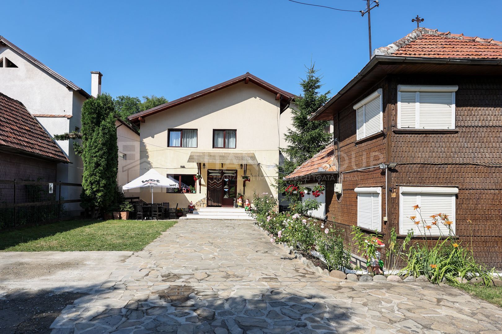 COMISION 0% ! Pensiune 11 camere in Bran | Poarta - Poză 2