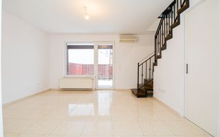 Casă înșiruită în prima parte a Florestiului, zona Stadion - Someșului - Poză 5