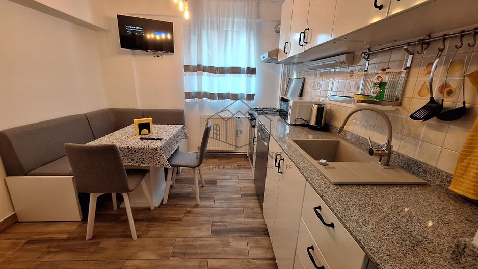 APARTAMENT DE 3 CAMERE FRUMOS RENOVAT LA INCHIRIERE IN DOROBANTILOR - Poză 3