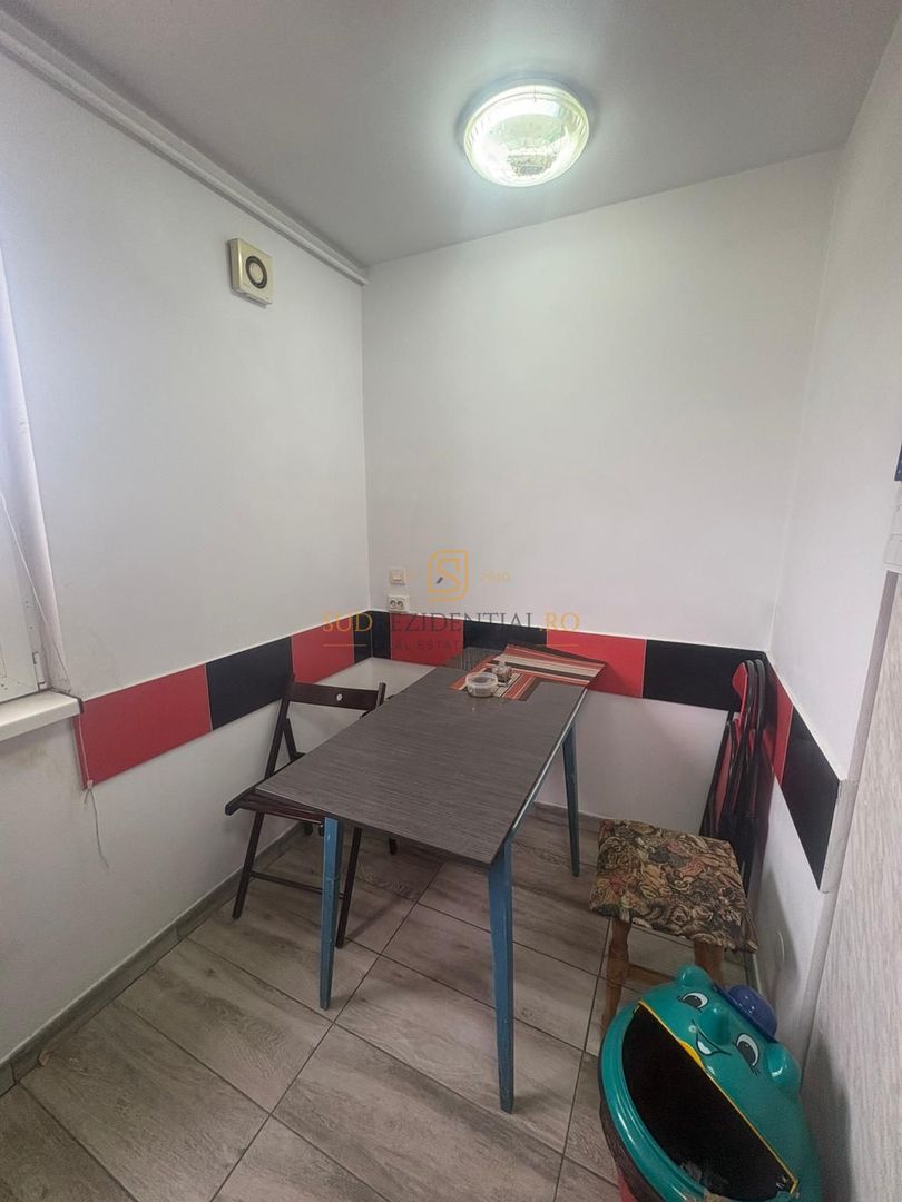 Apartament 3 camere decomandat, loc de parcare,Brancoveanu, Comision 0 - Poză 2