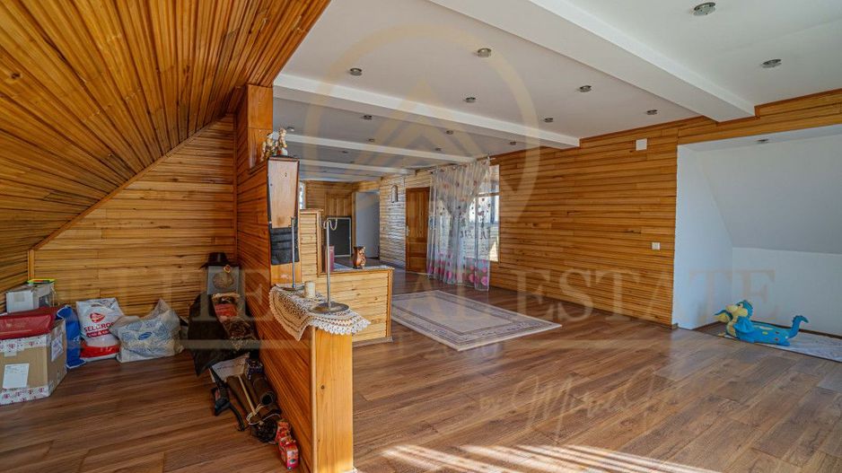 Agigea - Vila D+P+1E+M pe un teren de 772 mp cu o deschidere de 21,46 m. - Poză 32