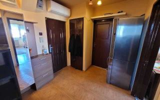 Etaj intermediar. Disponibil imediat . Zona excelenta - Poză 3