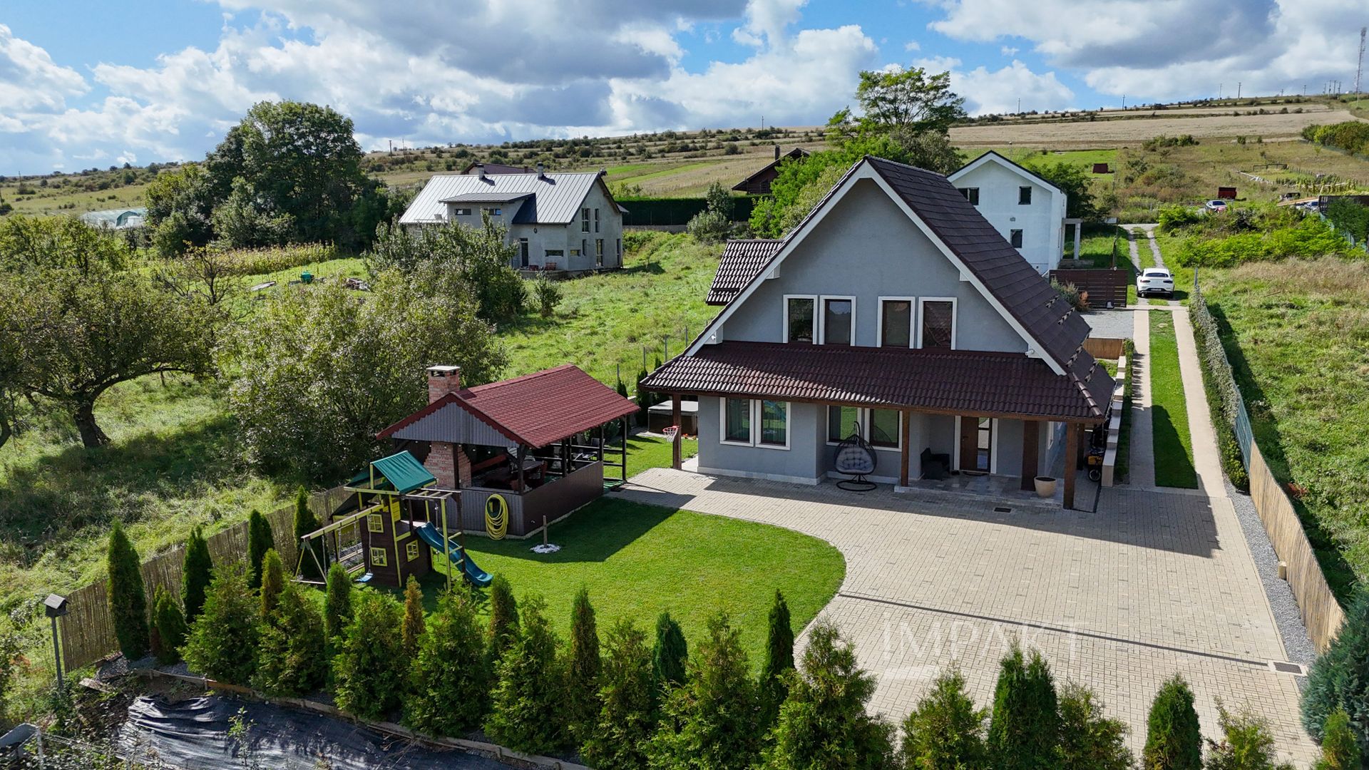 Vilă unică cu teren generos și vedere superbă în Sălicea! - Poză 2