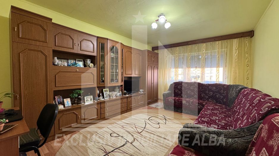 Apartament cu 2 camere decomandate, etaj intermediar, Tolstoi - Poză 2