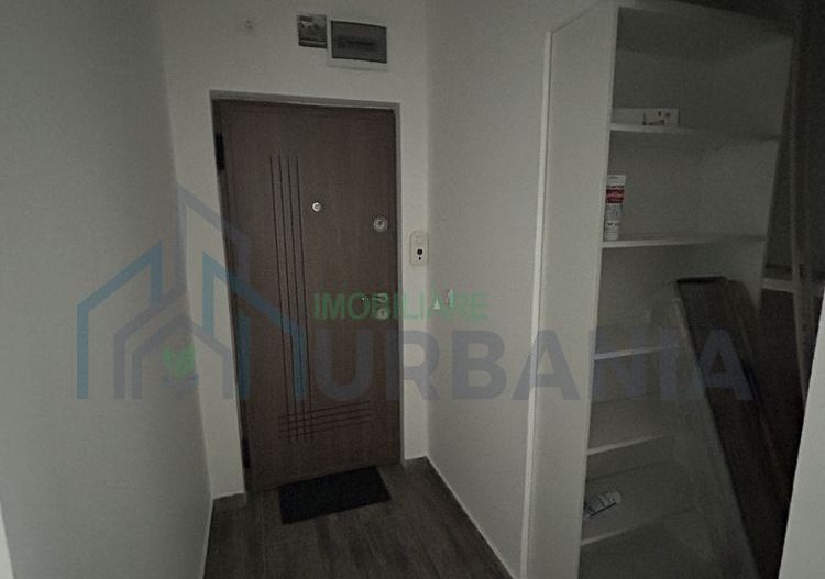 Apartament cu 2 camere, renovat, în zona Piața Alexandru cel Bun - Poză 4