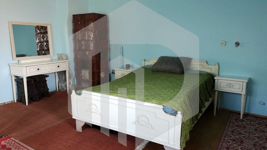 Casa de 150mp / cu spatiu comercial la parter / Sadu - Poză 2