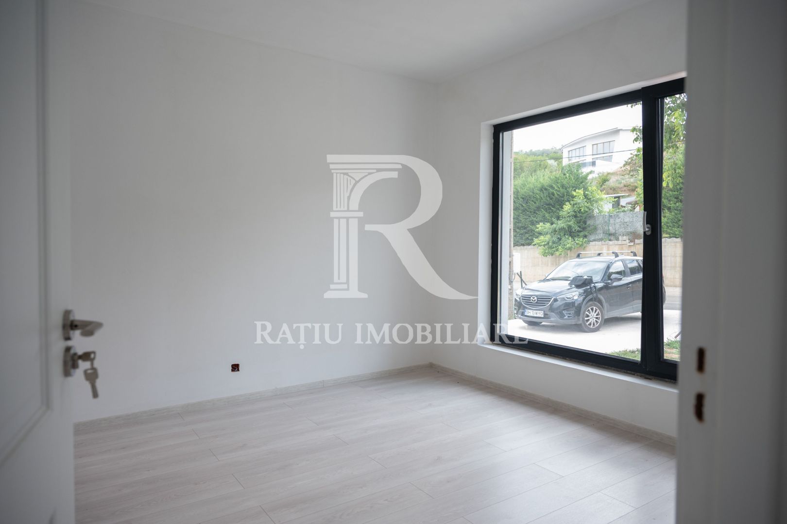 Casă modernă de vânzare | 3 dormitoare | Teren 750 mp | Oradea - Poză 12