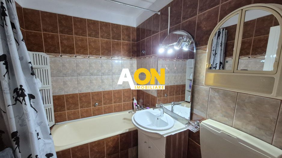 Apartament 3 camere, Decomandat, 69 mp, Zona Cetate - Poză 16