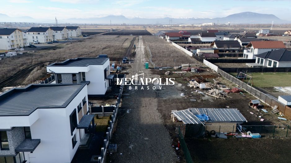 TEREN INTRAVILAN | TOATE UTILITĂȚILE - Poză 6