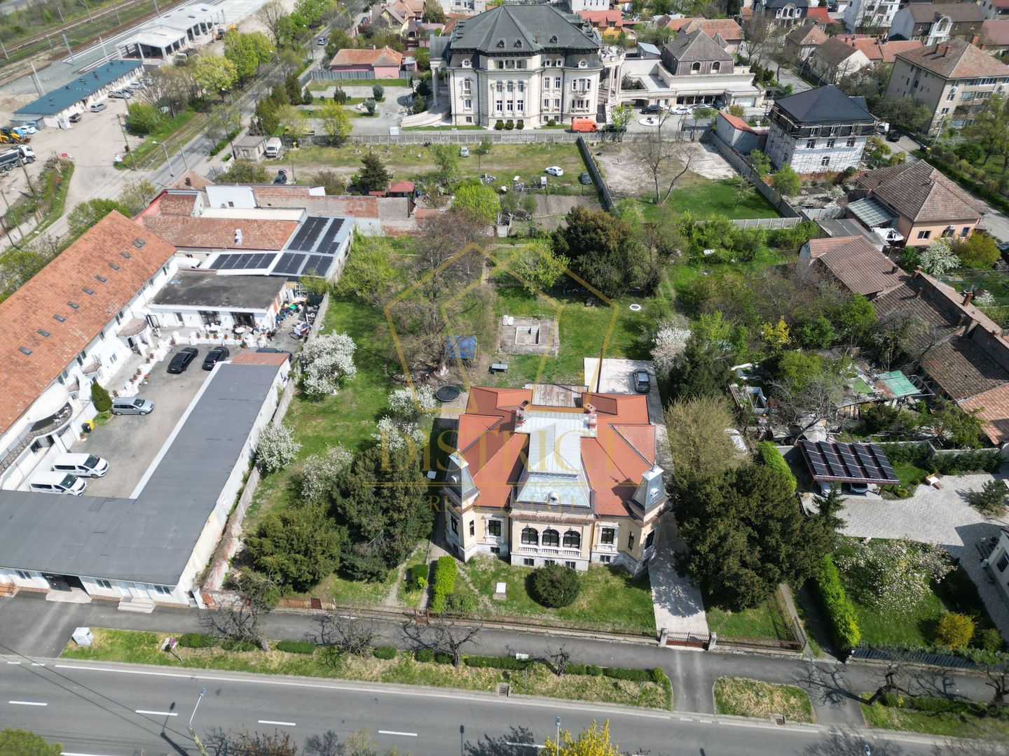 Vila isotorica cu teren de 3.900mp | Central - Poză 6