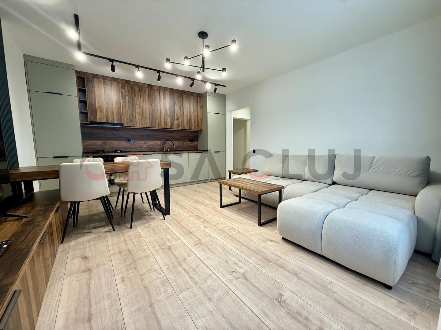 3 camere, modern, la cheie, semicentral! - Poză 2