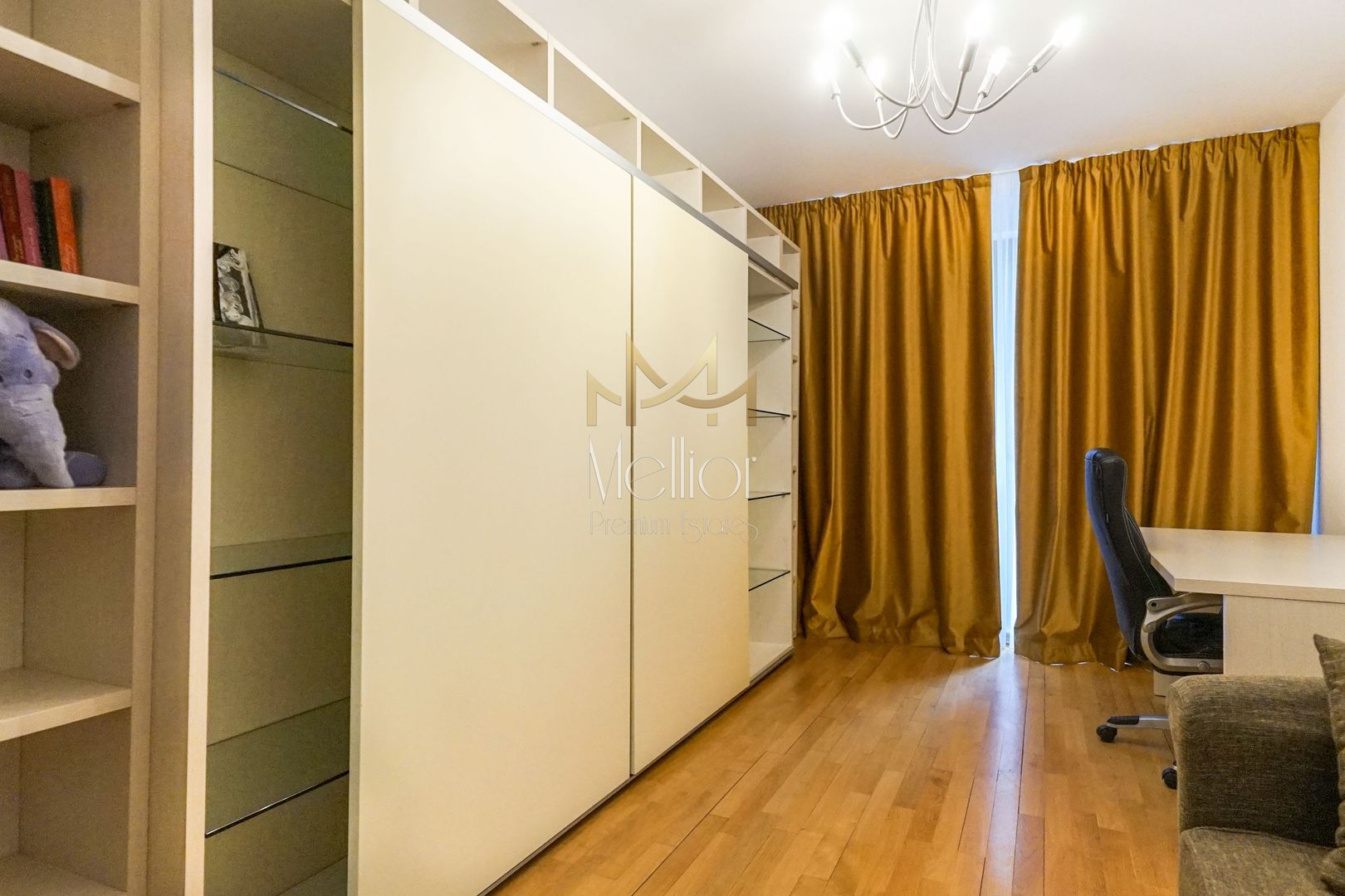 Ap spatios 4 camere, garaj, Andrei Muresanu, zona strazii Trifoiului - Poză 24