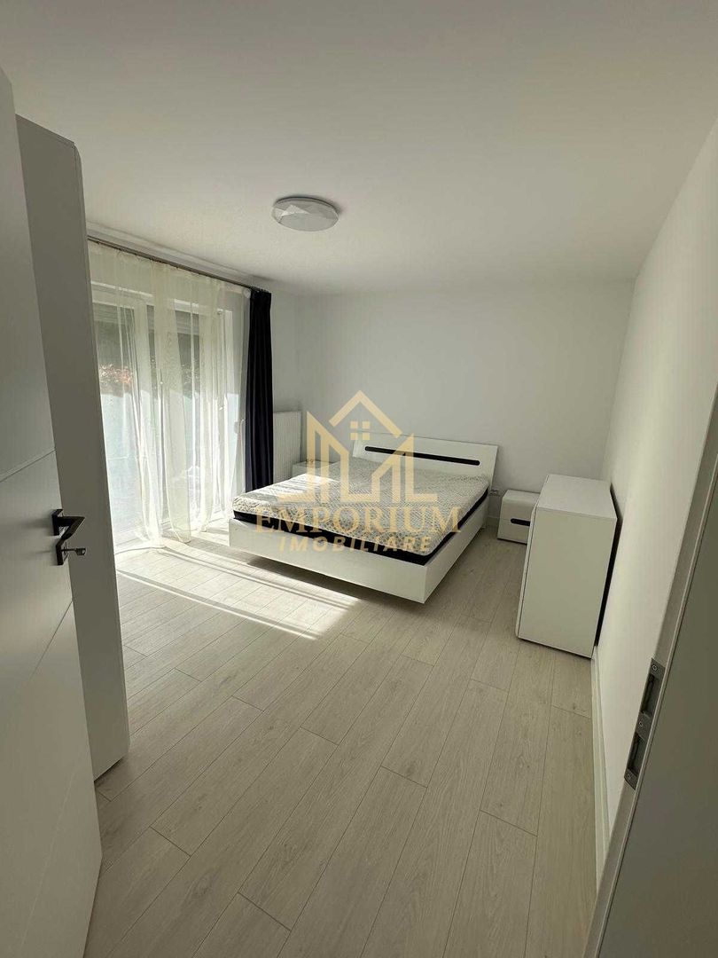 3 camere semidecomandate, Parcare, AC, Buna Ziua, Grand Hotel Italia - Poză 3