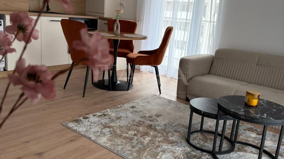 Apartament modern cu 3 camere și terasă generoasă – zona Eroilor. - Poză 4