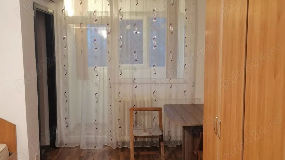 Vanzare Garsonieră 32 mp, etaj 4, renovată, mobilata, zonă 1 Mai - Poză 2