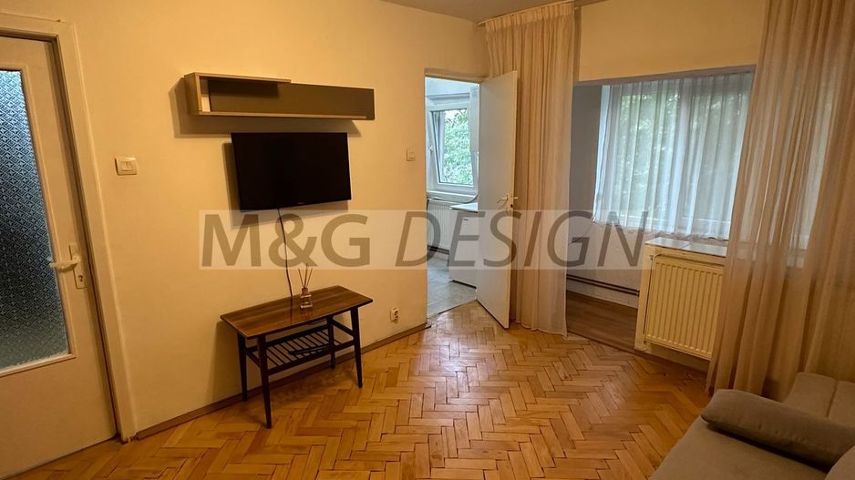 Aradului, et 2, garsoniera cu centrala proprie - Poză 11