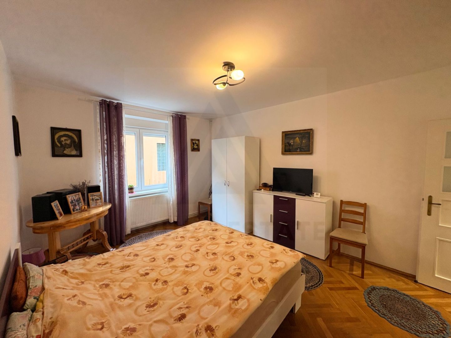 Apartament decomandat 70 mp utili 2 bai pivnita si curte 58 mp Central - Poză 10
