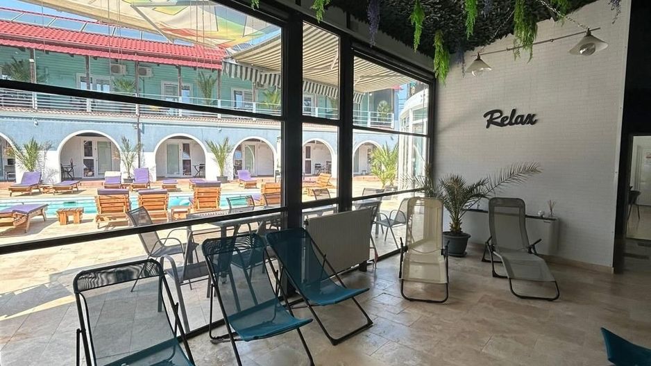 Hotel KM0 Costinesti + Restaurant + Bar + 6 spatii comerciale - Poză 10