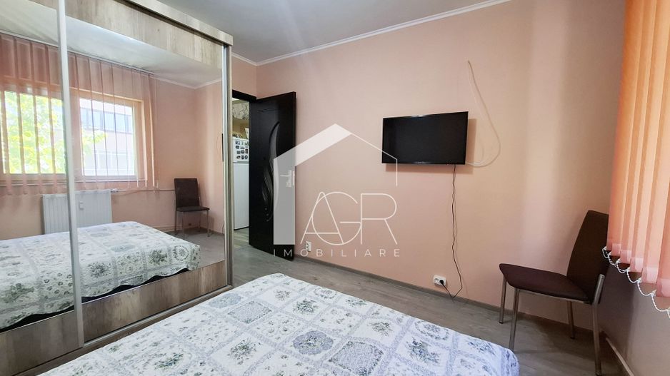 Apartament cu 2 camere, decomandat, zona Republicii - Poză 9