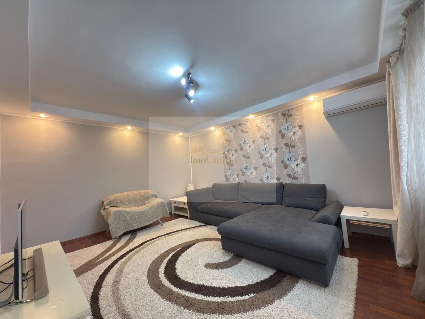 Închiriere apartament 3 camere decomandate– Calea Dorobanților-Parcare - Poză 3