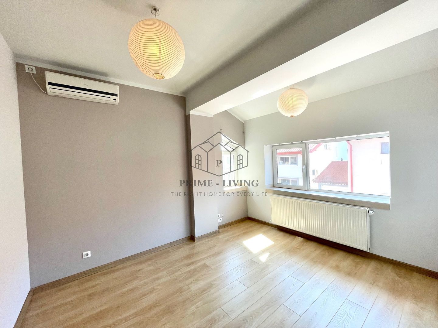 VILA CU 4 DORMITOARE LA INCHIRIERE IN COMPLEX REZIDENTIAL - Poză 5