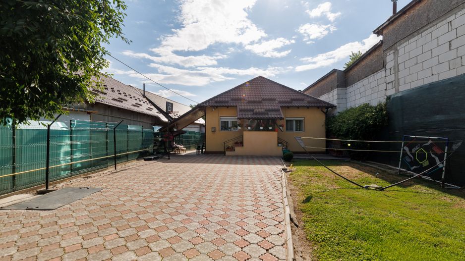 Casă cu teren de 634 mp și beci | Calea Câmpulung, Pitești - Poză 2