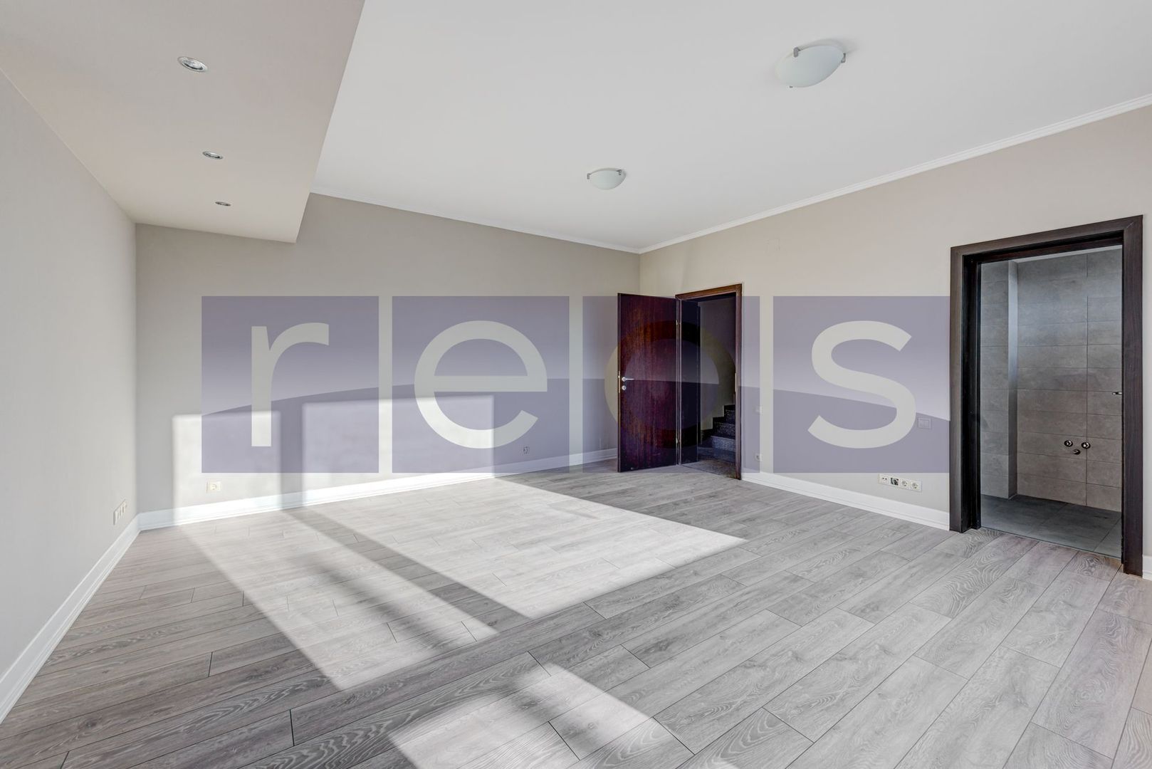 VANZARE VILA 7 CAMERE + GARAJ | 217 MP | TERASA 65 MP | ZONA BANEASA - HERASTRAU - Poză 11