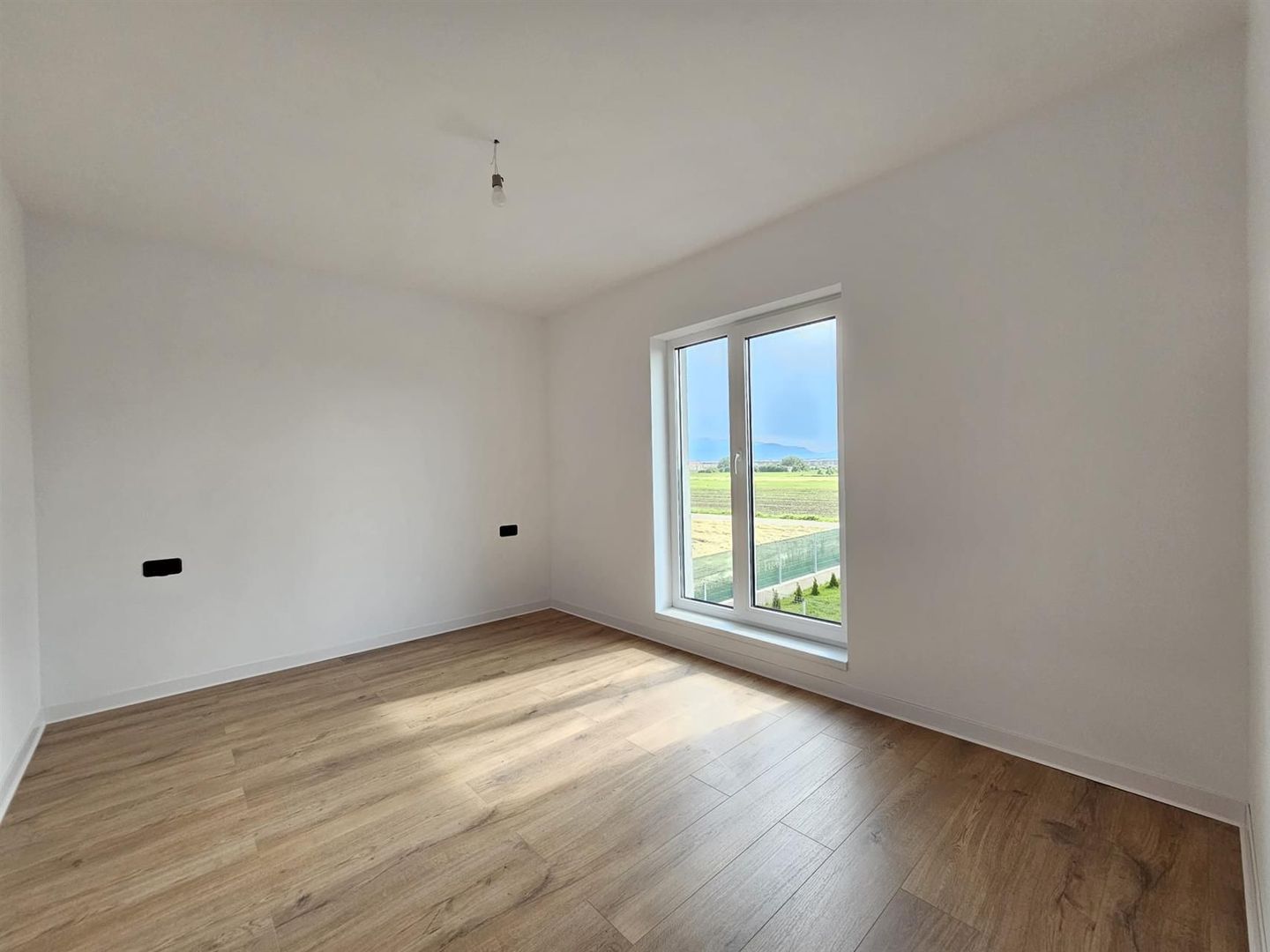 Casa Individuala cu 4 camere Sanpetru - Poză 6