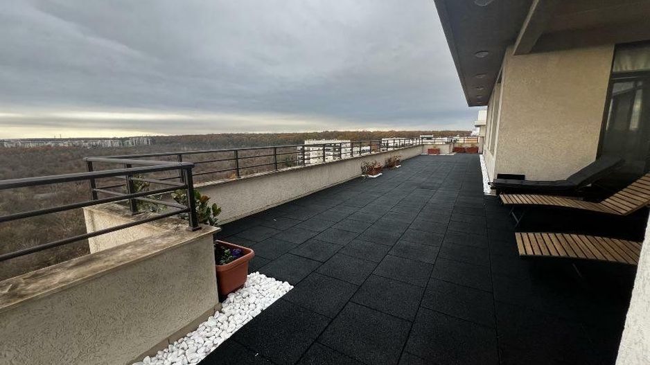 Penthouse Exclusivist 5 camere I Ansamblul Privighetorilor - Poză 1